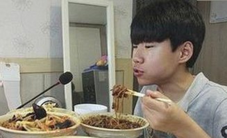 菠萝TV：高清影视资源在线观看平台介绍